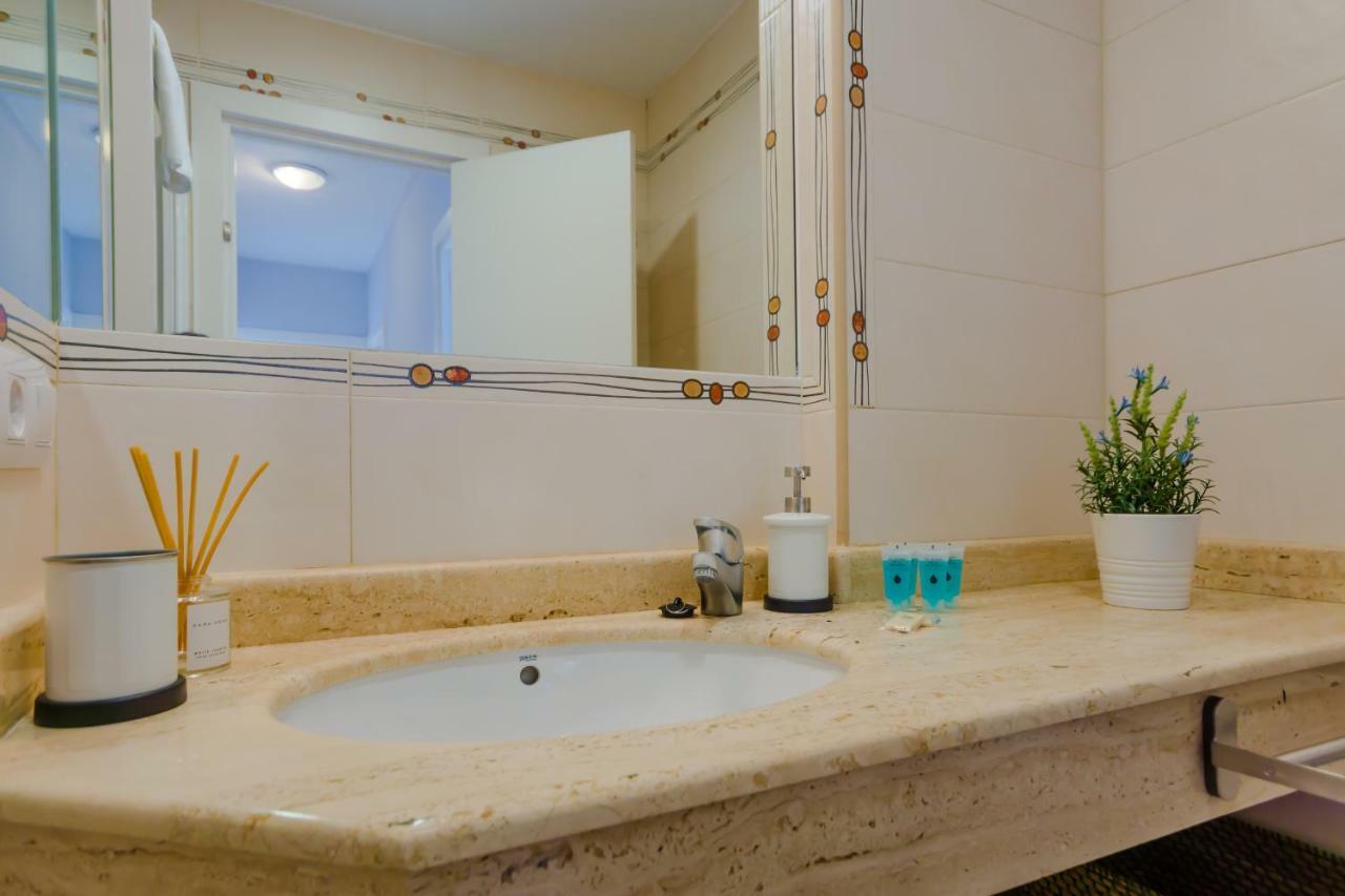 Apartamento Sea Views Рота Экстерьер фото